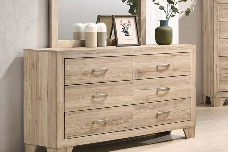 ACME - Miquell Dresser