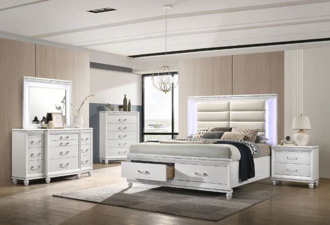 ACME Sadie EK Bed - Pearl White/White