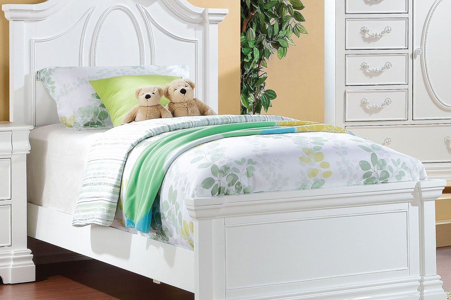 ACME - Estrella White Panel Bed