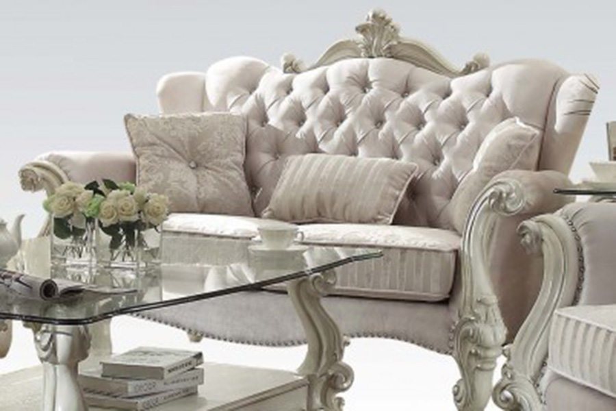 ACME - Versailles Loveseat