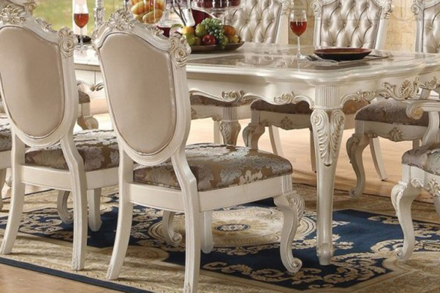 ACME - Chantelle Leg Dining Table