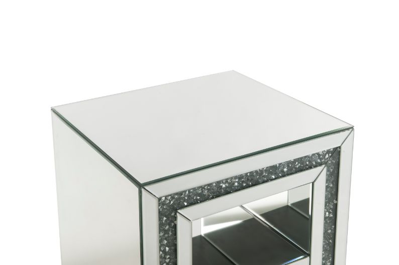 ACME - Noralie End Table in Mirrored/Faux Diamonds (84737)