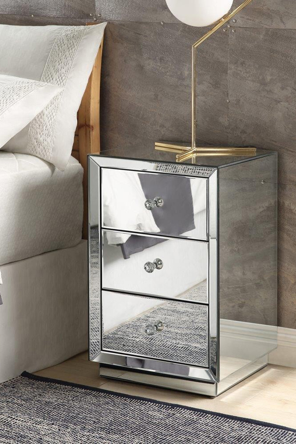 ACME - Dominic Accent Table in Mirrored (97675)