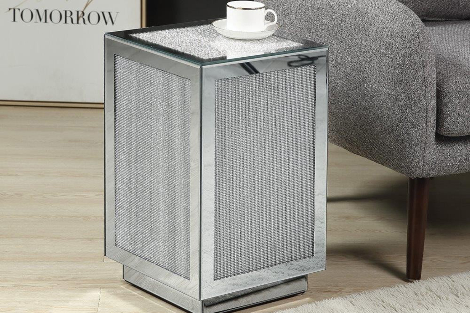 ACME - Noralie Accent Table in Mirrored/Faux Diamonds (97686)