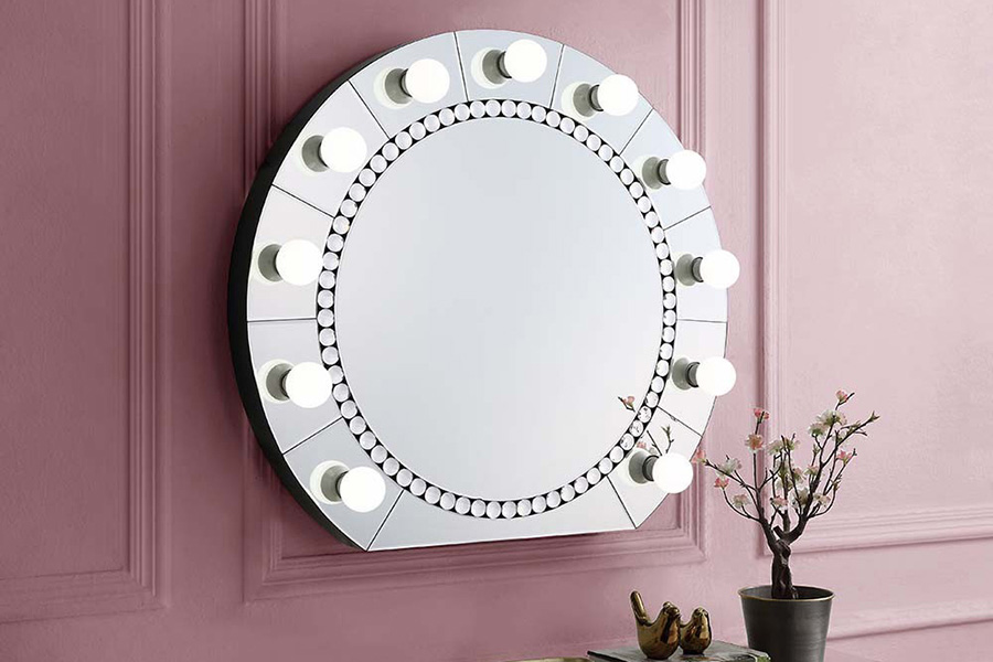 ACME - Farai Accent Mirror in Mirrored/Faux Crystal Diamonds (AC00763)