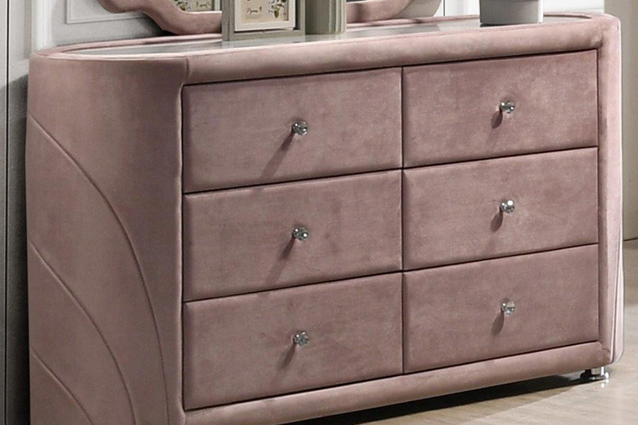 ACME - Salonia Dresser in Pink