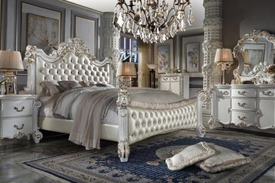 ACME Vendom Bed - Antique Pearl Finish, Eastern King Size