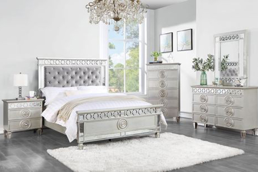 ACME Varian Bed - Gray Velvet and Silver, Full Size