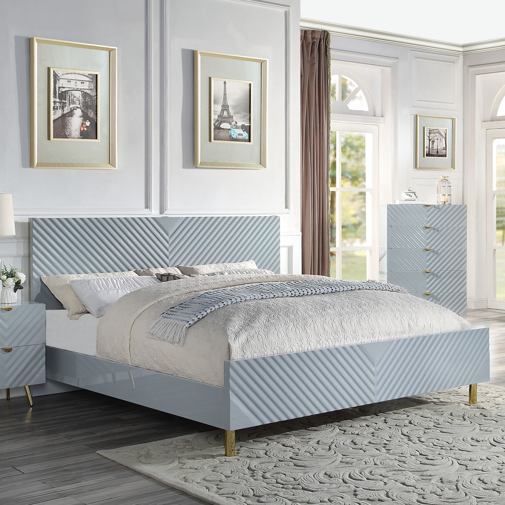 ACME Gaines CK Bed - Gray High Gloss