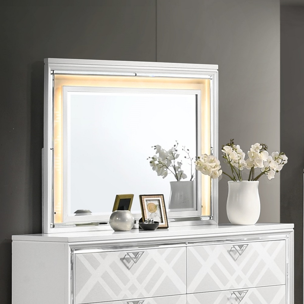 ACME - Skylar Mirror with Led in Pearl White (BD02250)