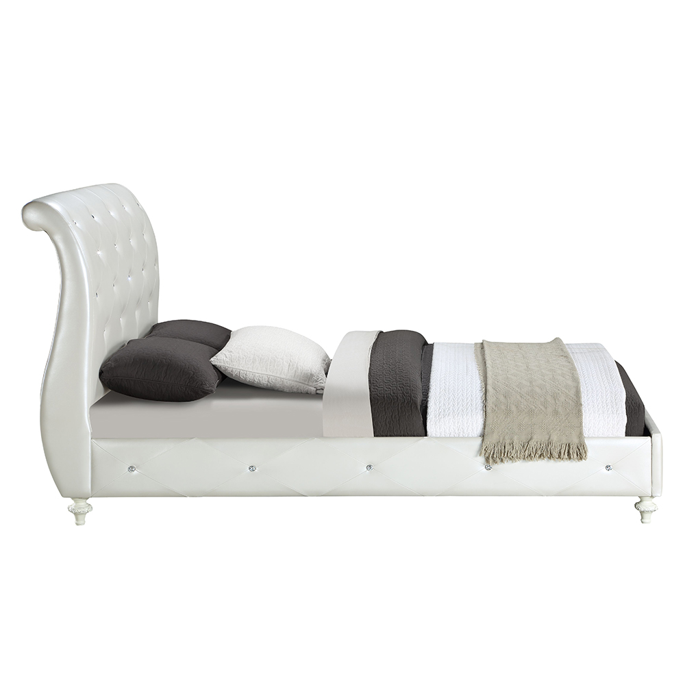 ACME - Dorothy Full Bed in Pearl White/Ivory