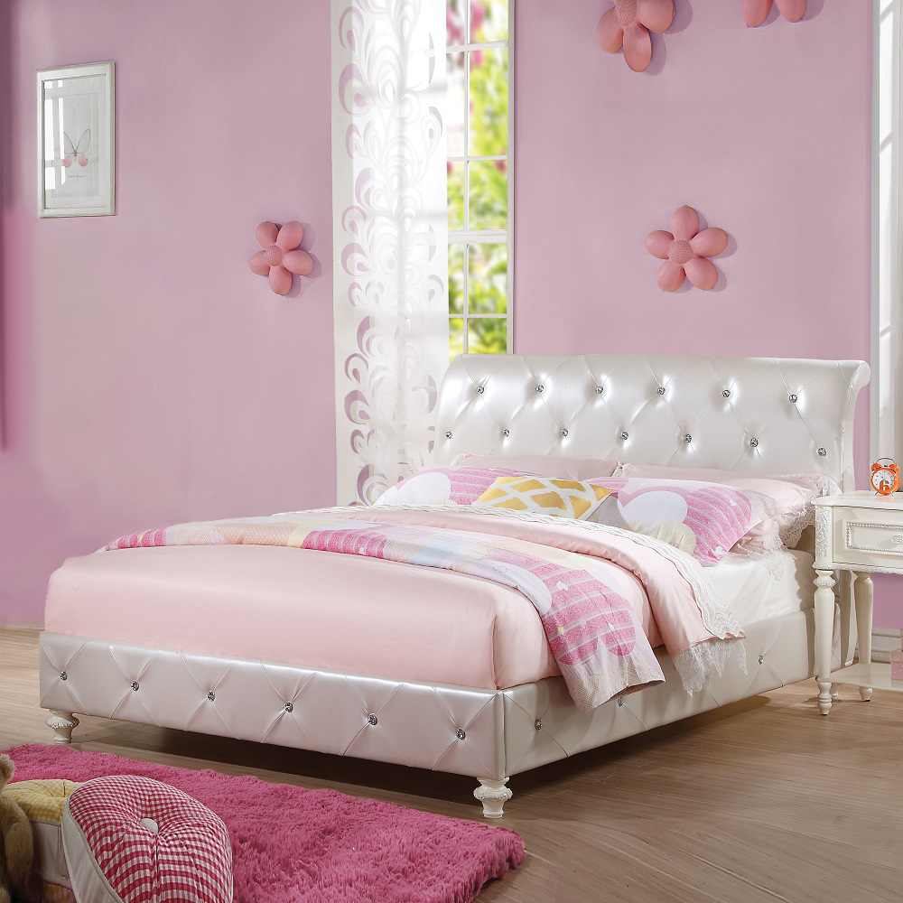 ACME - Dorothy Full Bed in Pearl White/Ivory