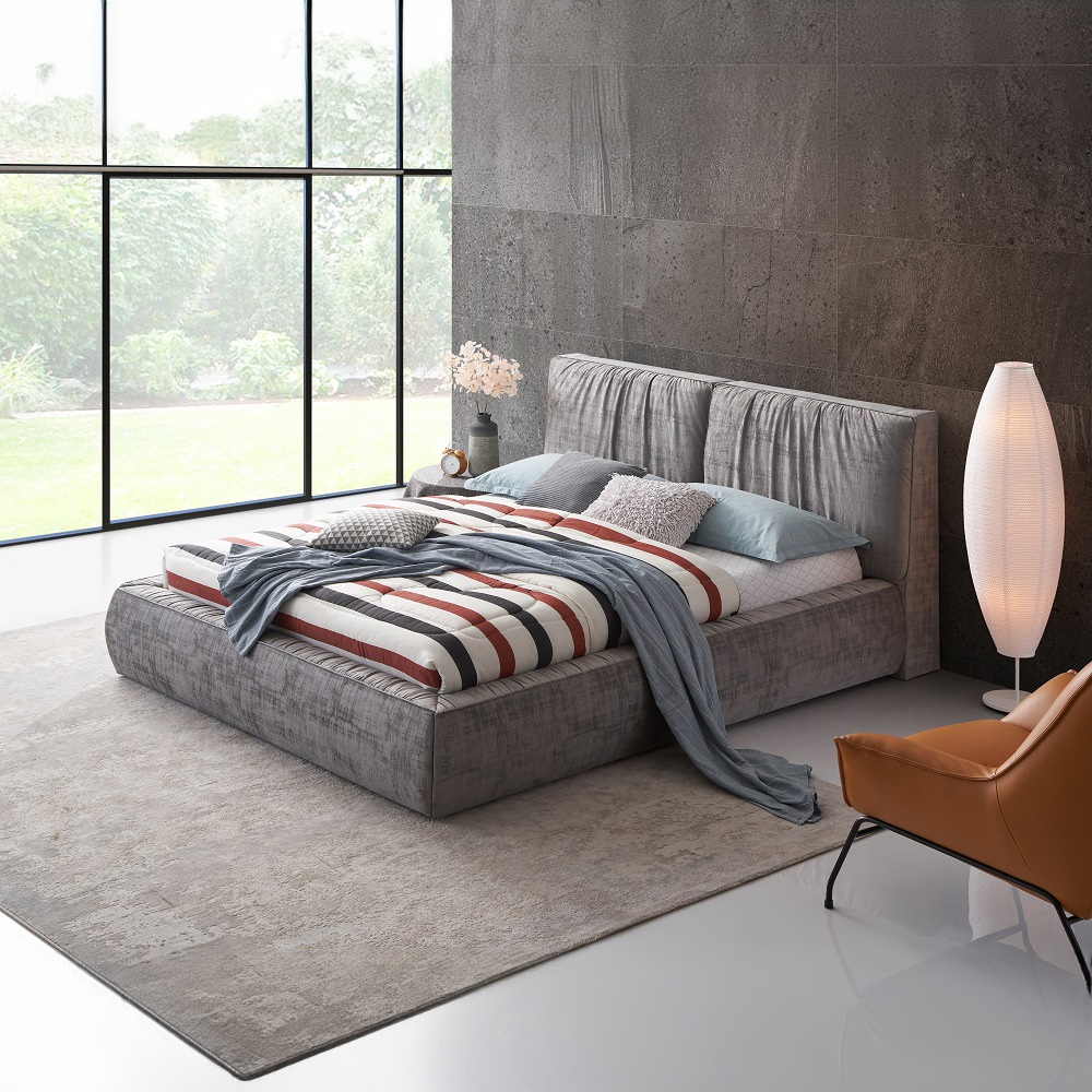 ACME Onfroi EK Bed - Gray Velvet