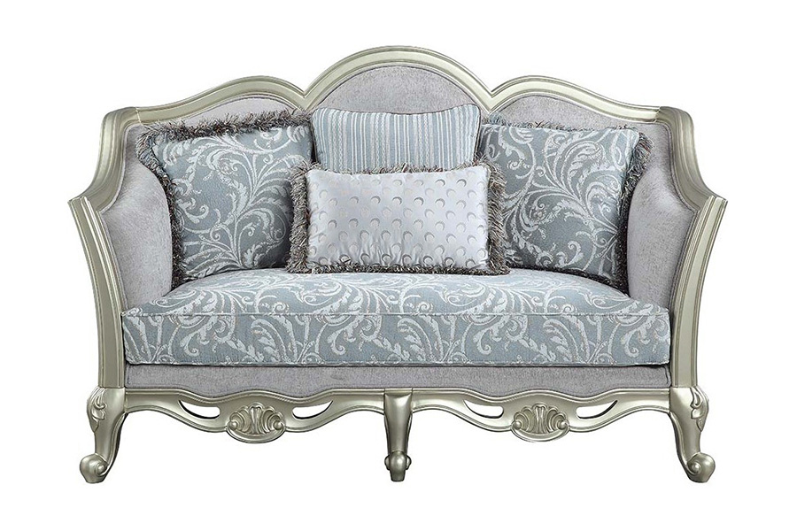 ACME - Qunsia Loveseat with 4 Pillows in Light Gray/Champagne