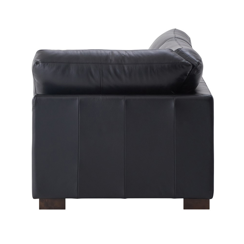 ACME - Geralyn Sectional Sofa with 2 Pillows in Black