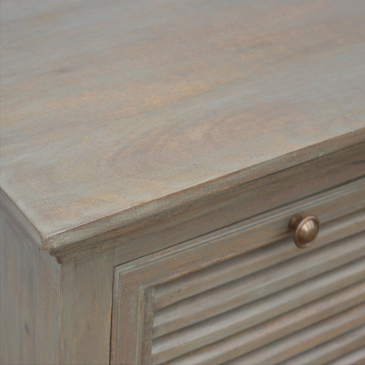 Artisan 5 Shutter Buffet - Gray