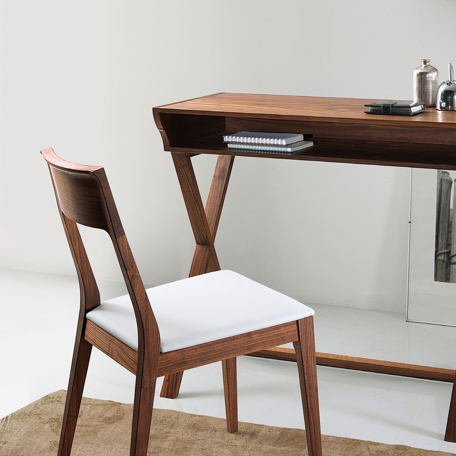 Bellini - Idea Writing Desk in Walnut