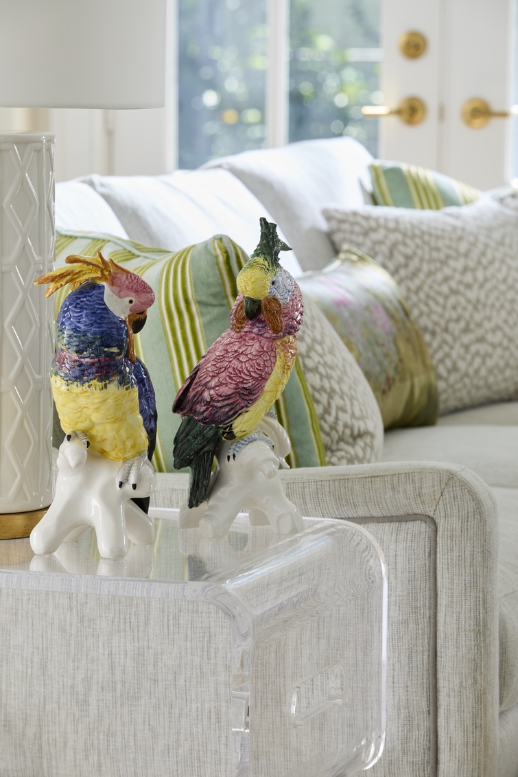 Chelsea House - Large Cockatoos (Pr) in Multicolor