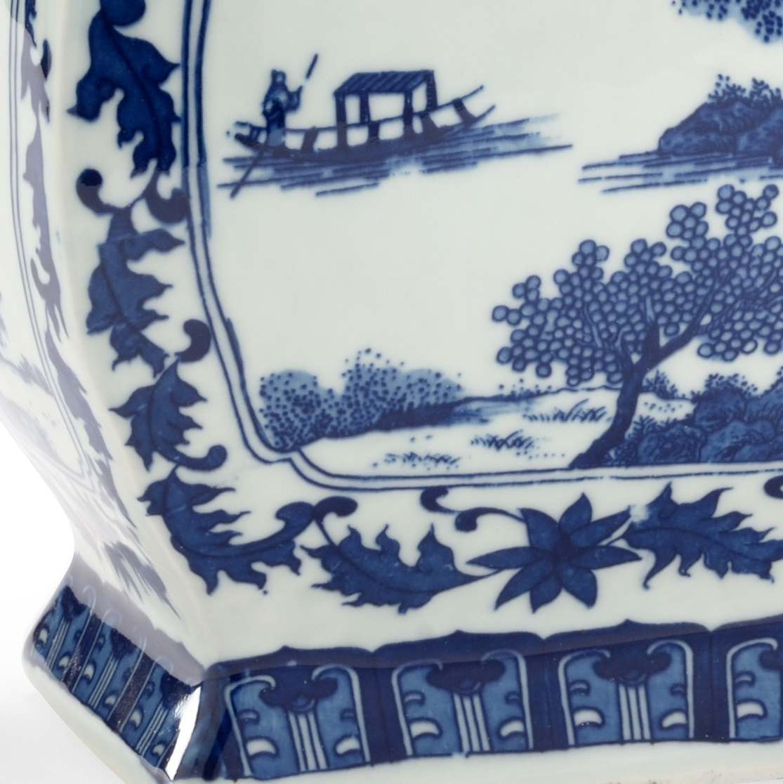 Chelsea House - Londonderry Vase in Porcelain