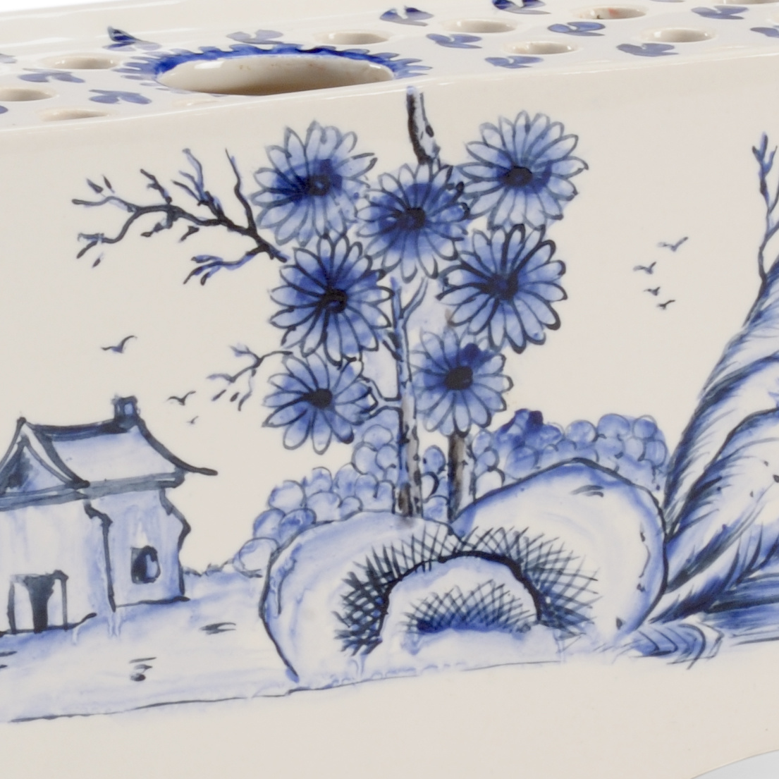 Chelsea House - Delft Flower Brick in Blue/White