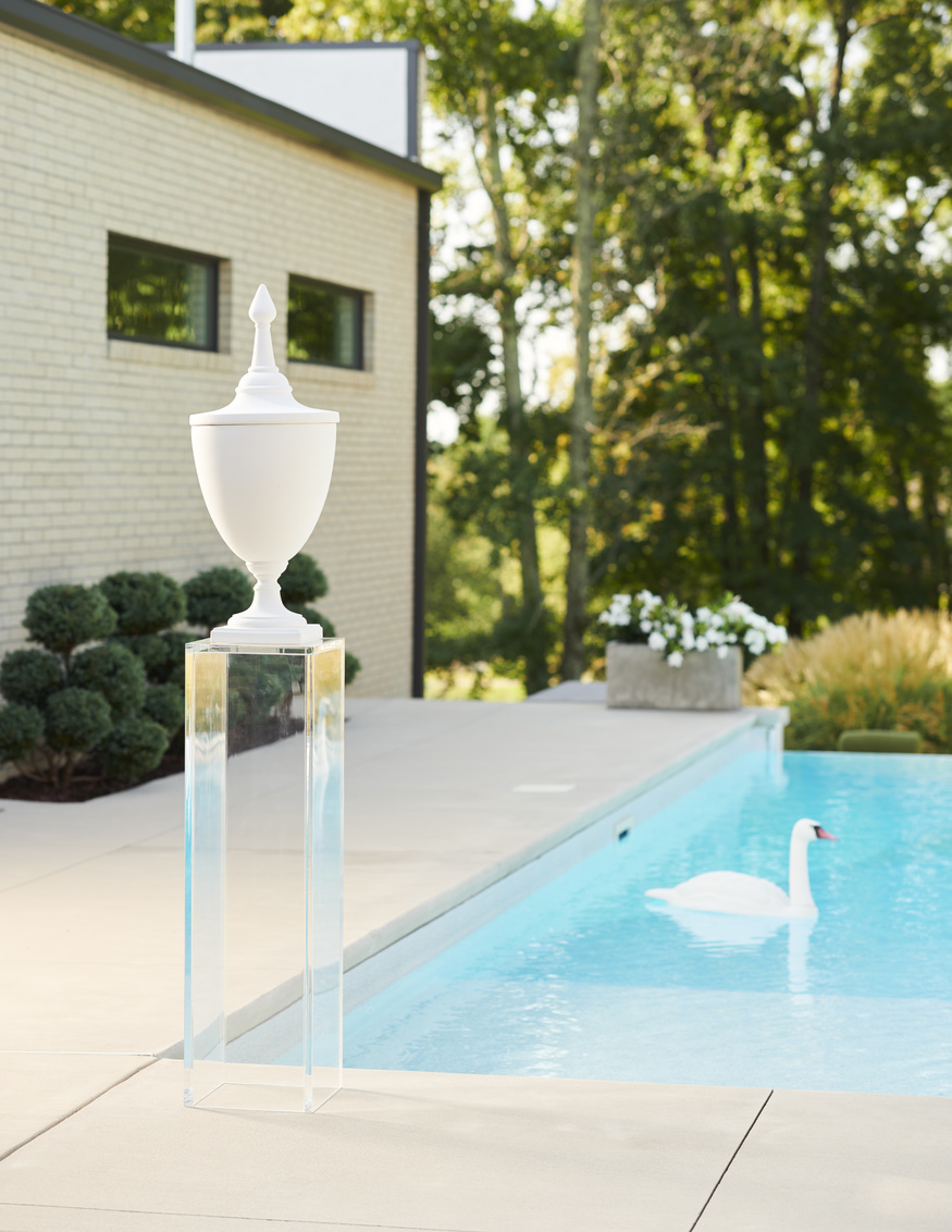 Chelsea House Acrylic Pedestal - Medium