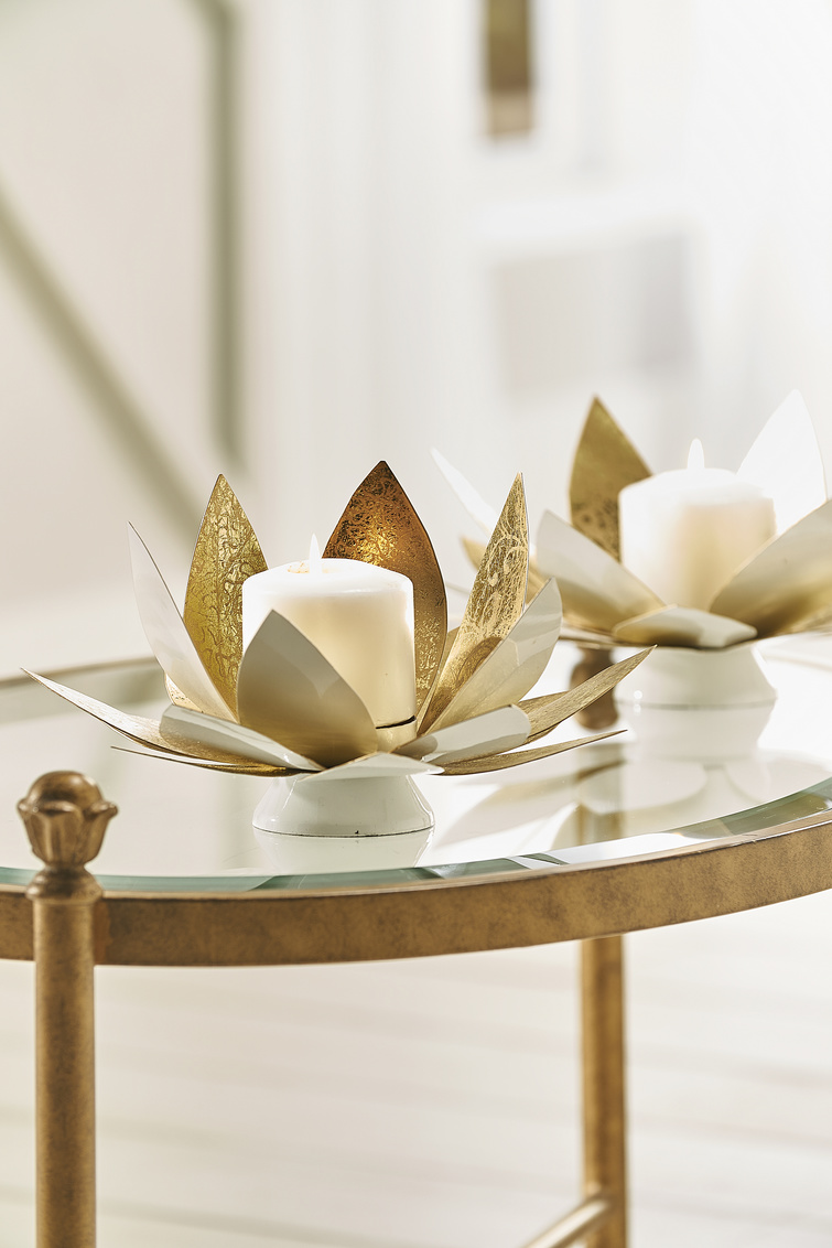 Chelsea House Lotus Candleholders (Pr) - White Lacquer/Gold Leaf