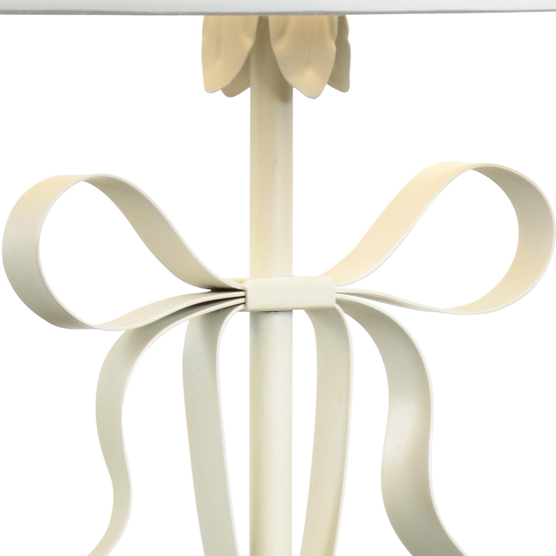 Chelsea House - Bow Lamp