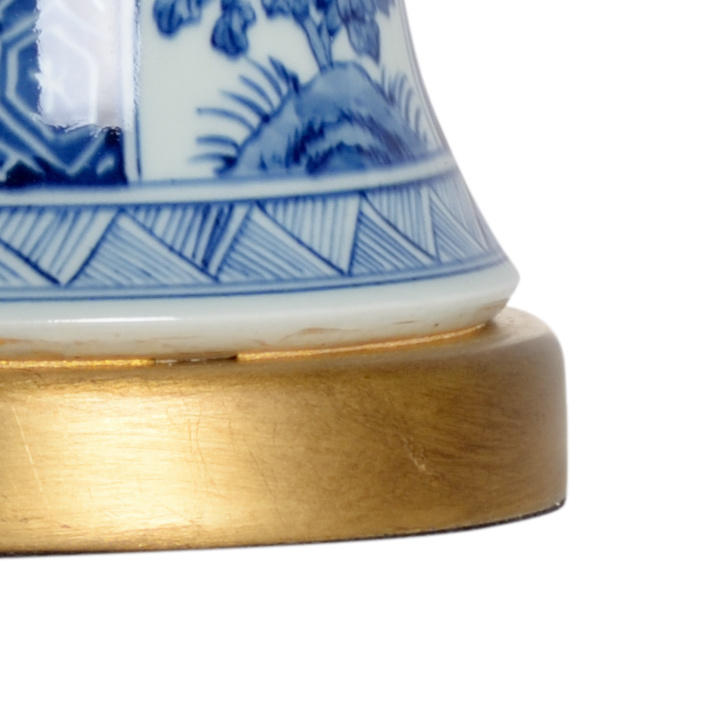 Chelsea House - London Lamp in Blue/White