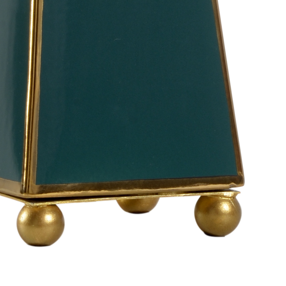 Chelsea House Pyramid Lamp - Green