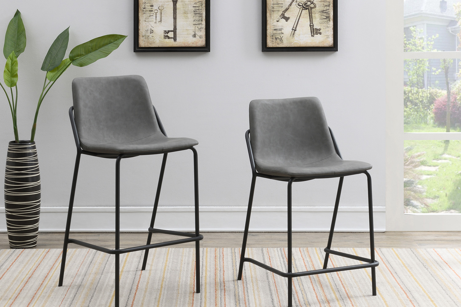 Coaster - Solid Back Upholstered Bar Stools (Set Of 2) in Gray/Black