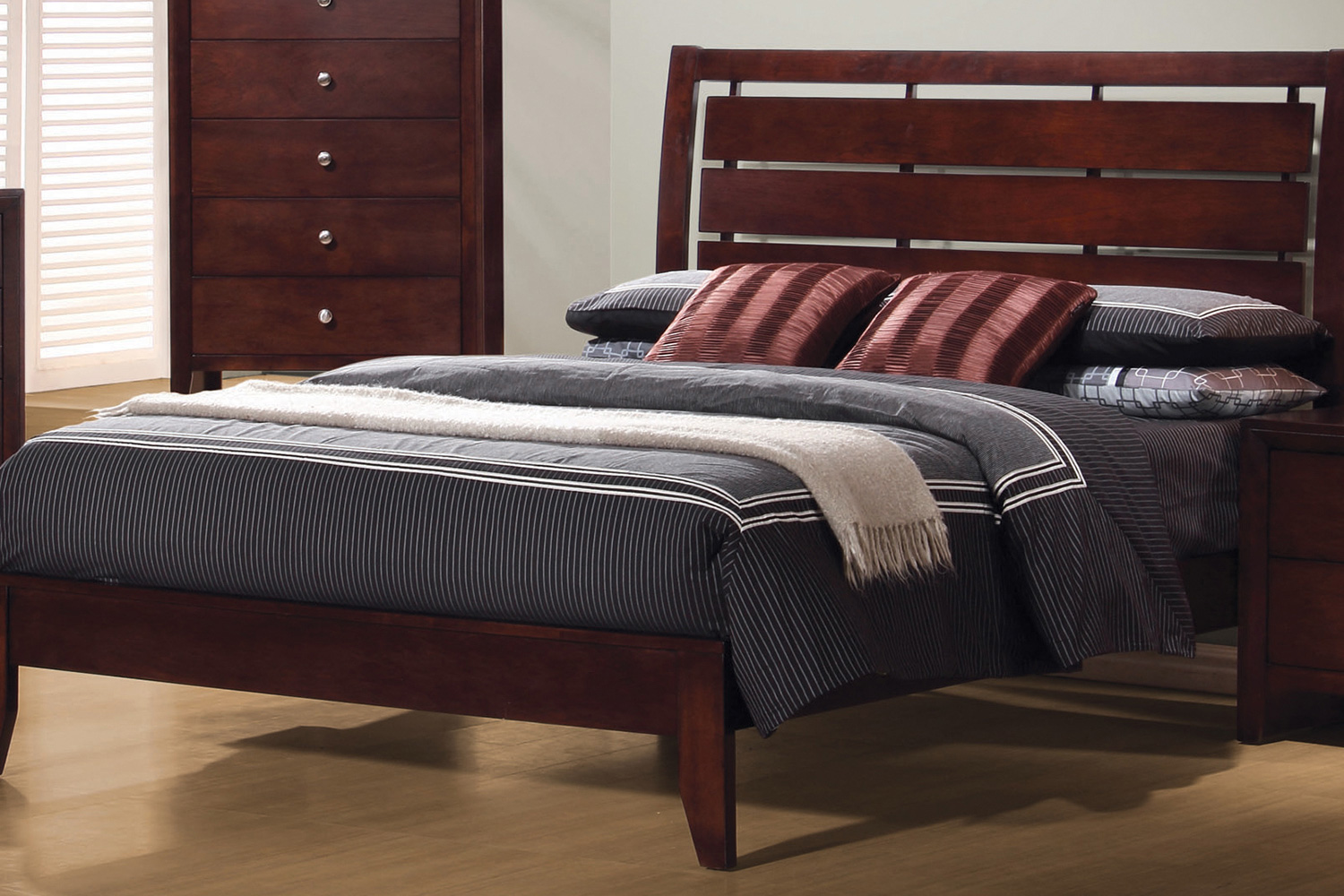 Coaster Serinity Full Panel Bed with Cut-Out Headboard - Rich Merlot