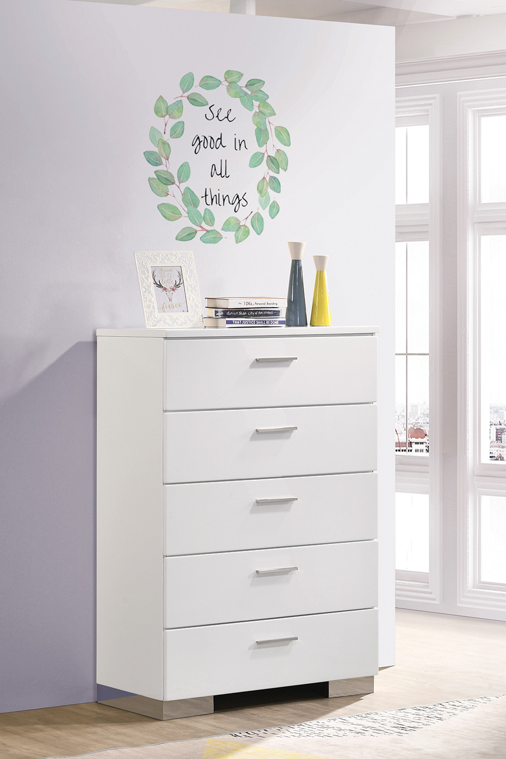 Coaster - Felicity 5-Drawer Chest in Glossy White