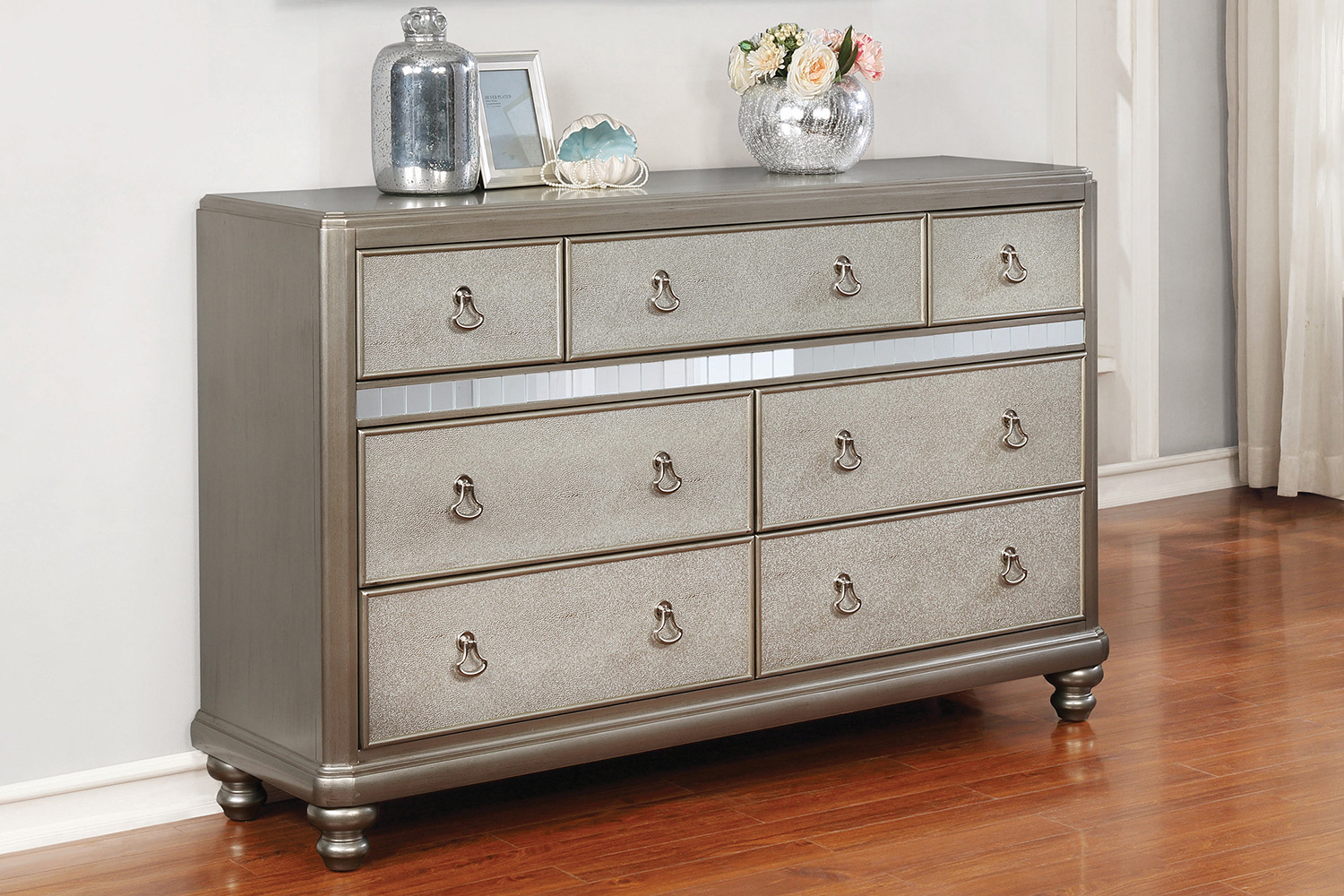 Coaster - Bling Game 7-Drawer Dresser in Metallic Platinum