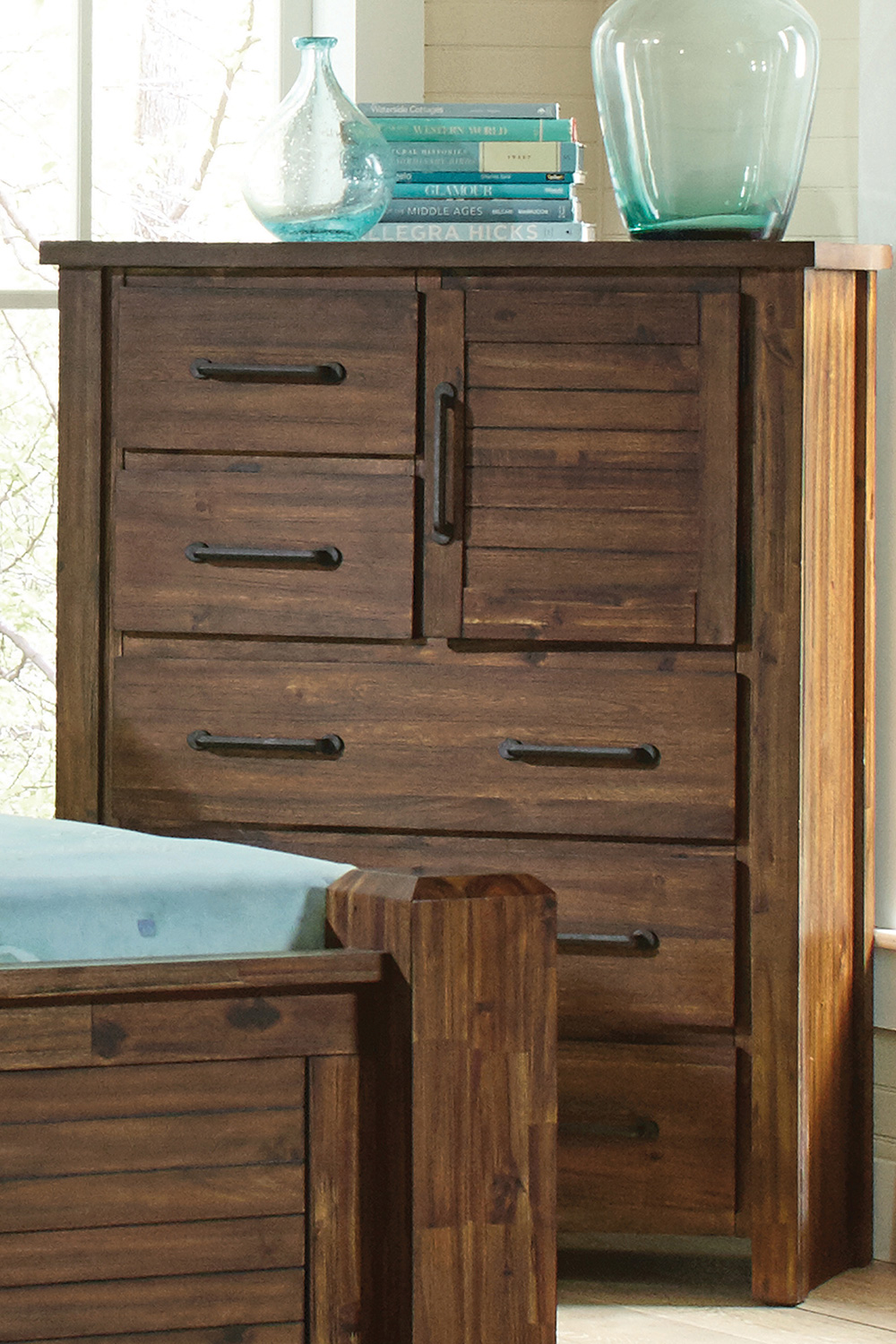 Coaster - Sutter Creek 5-Drawer Chest in Vintage Bourbon