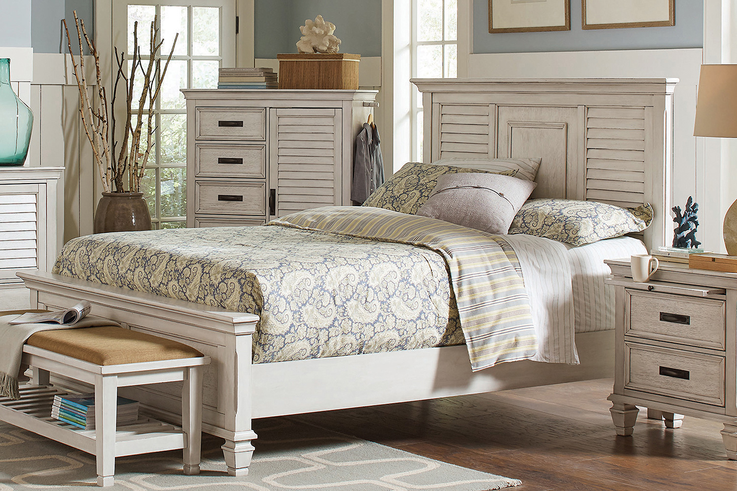 Coaster Franco Eastern King Panel Bed - Antique White