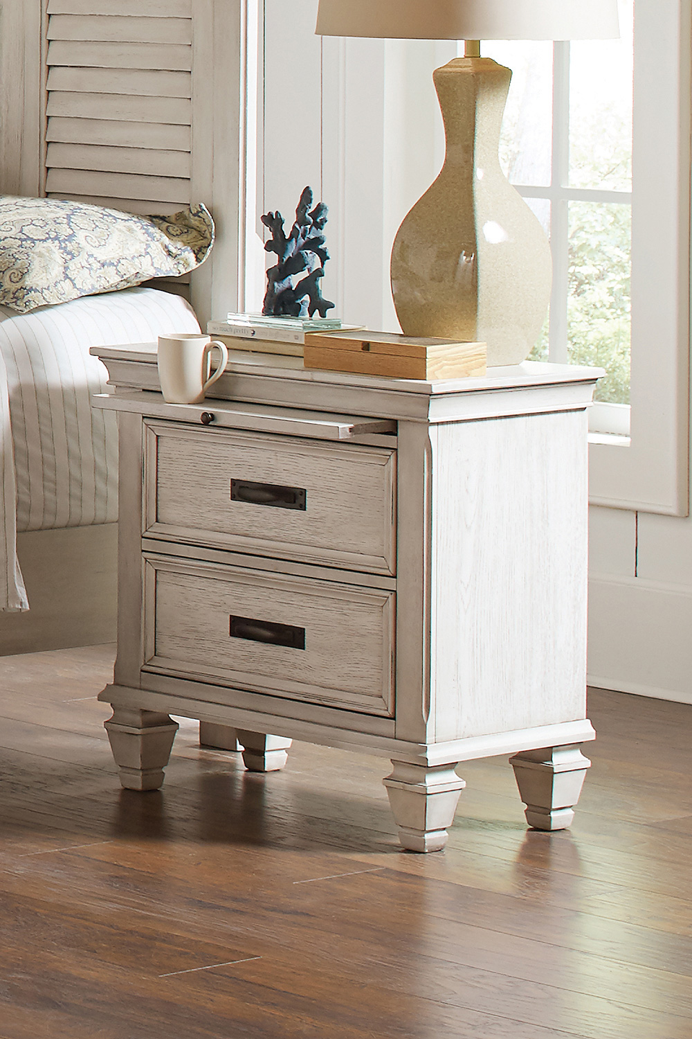 Coaster Franco 2-Drawer Nightstand - Antique White