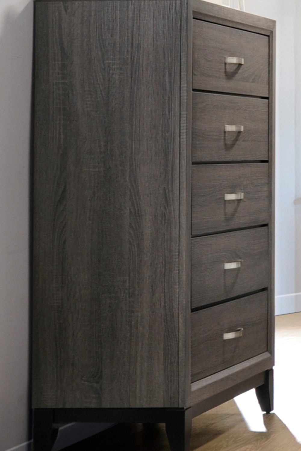 Coaster - Watson 5-Drawer Chest in Gray Oak/Black