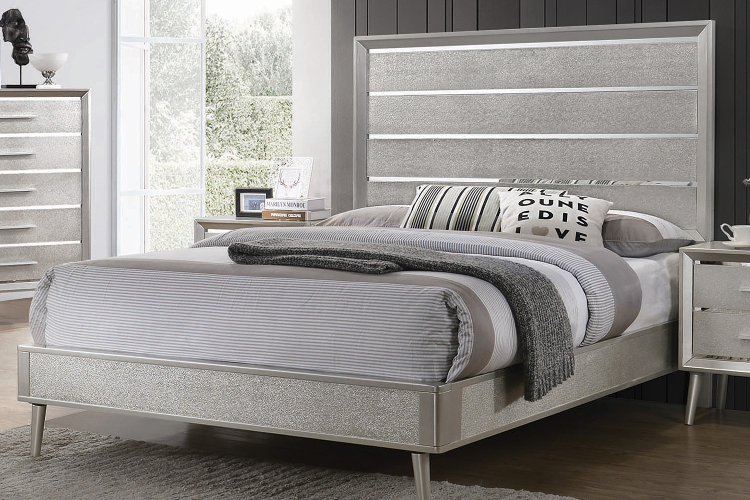 Coaster Ramon Eastern King Panel Bed - Metallic Sterling