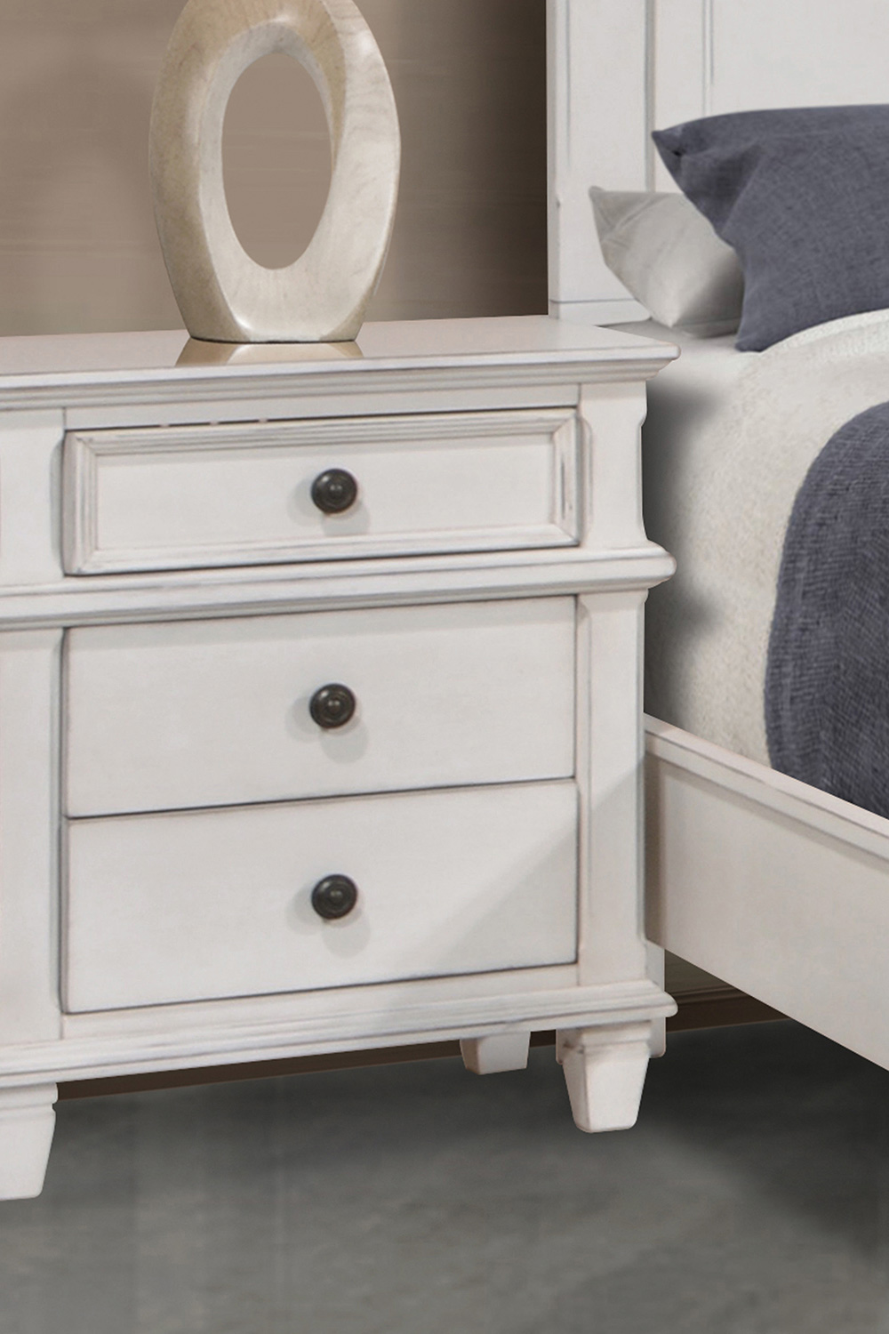 Coaster - Carolina 3-Drawer Nightstand in Antique White