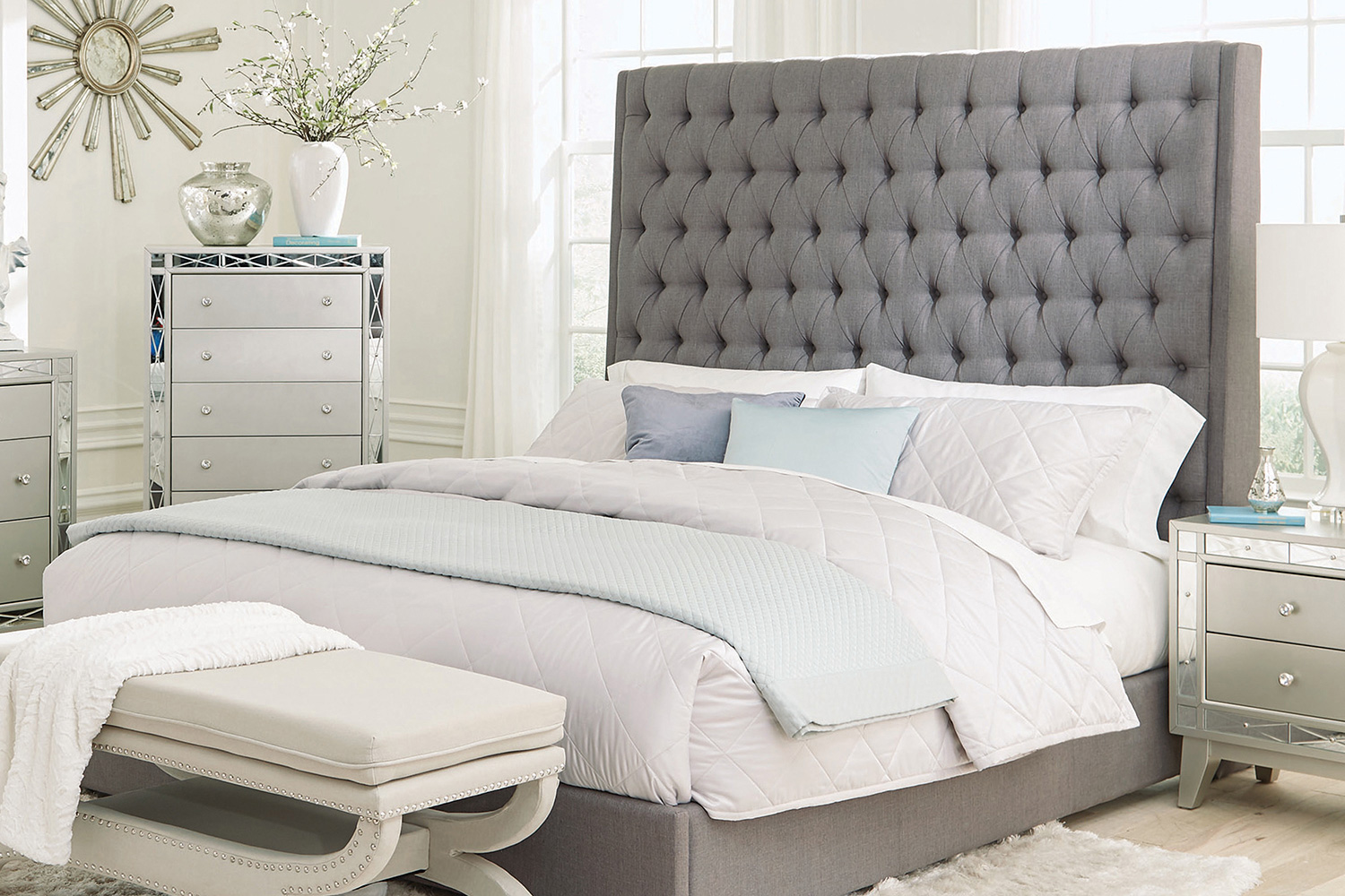 Coaster Camille California King Button Tufted Bed - Gray