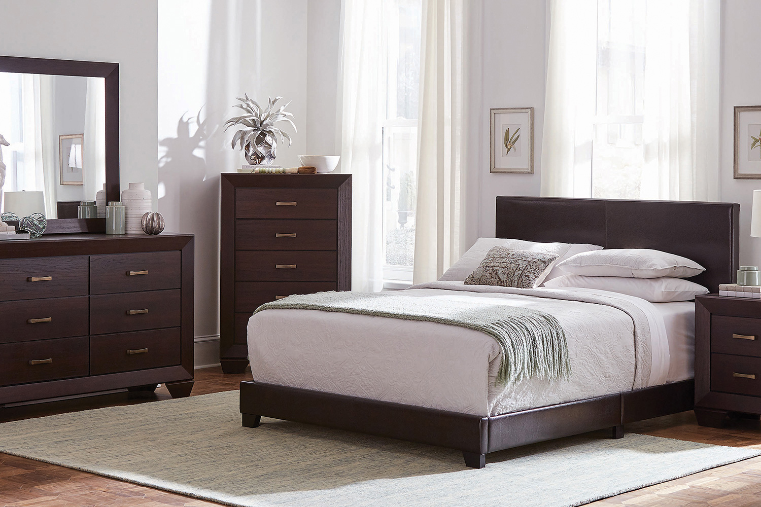 Coaster Dorian Upholstered Full Bed - Brown