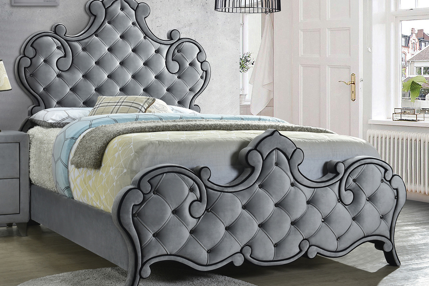 Coaster - Sandboard Eastern King Rhinestone Button Tufted Bed