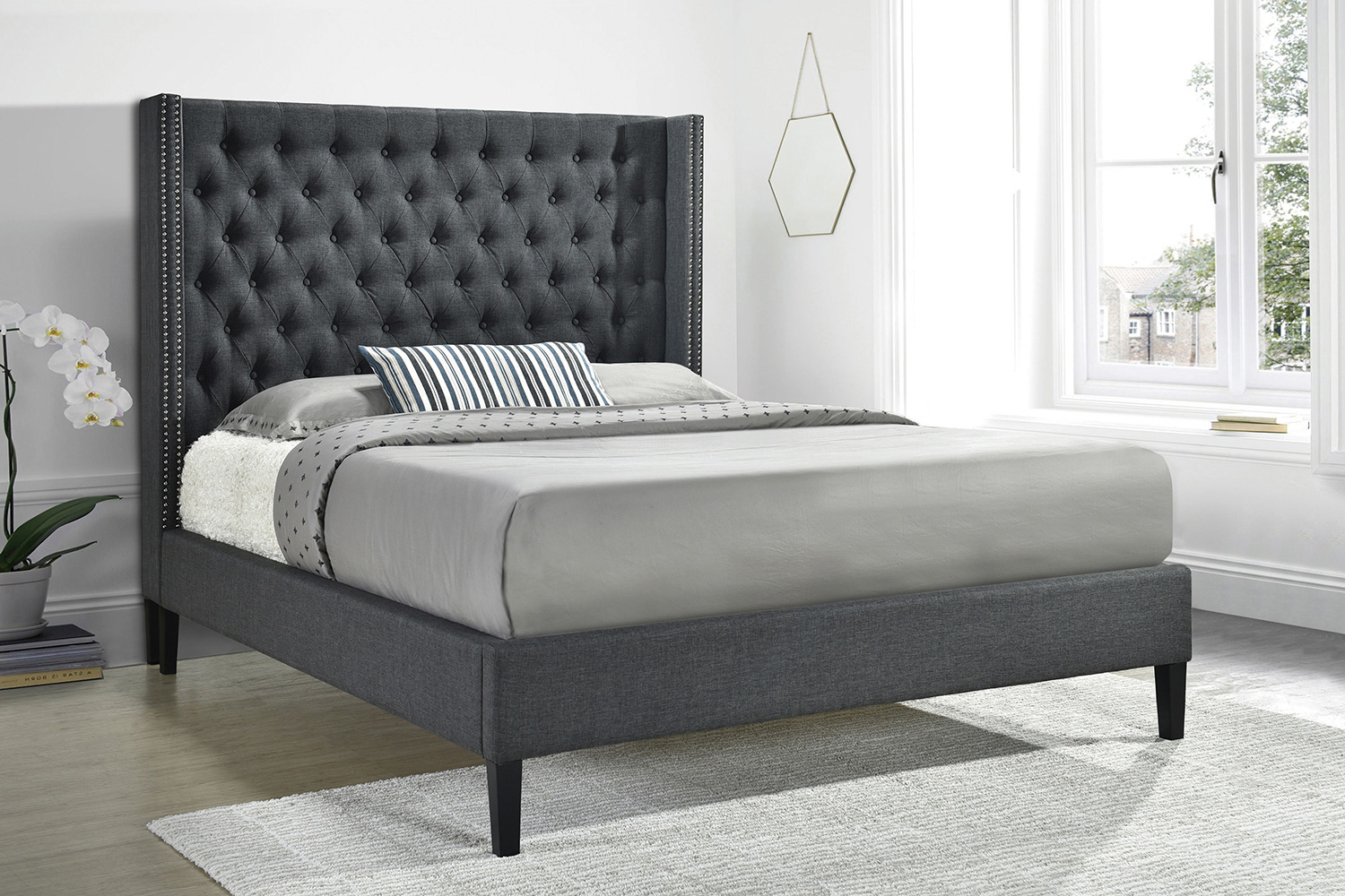 Coaster Summerset Queen Button Tufted Upholstered Bed - Charcoal