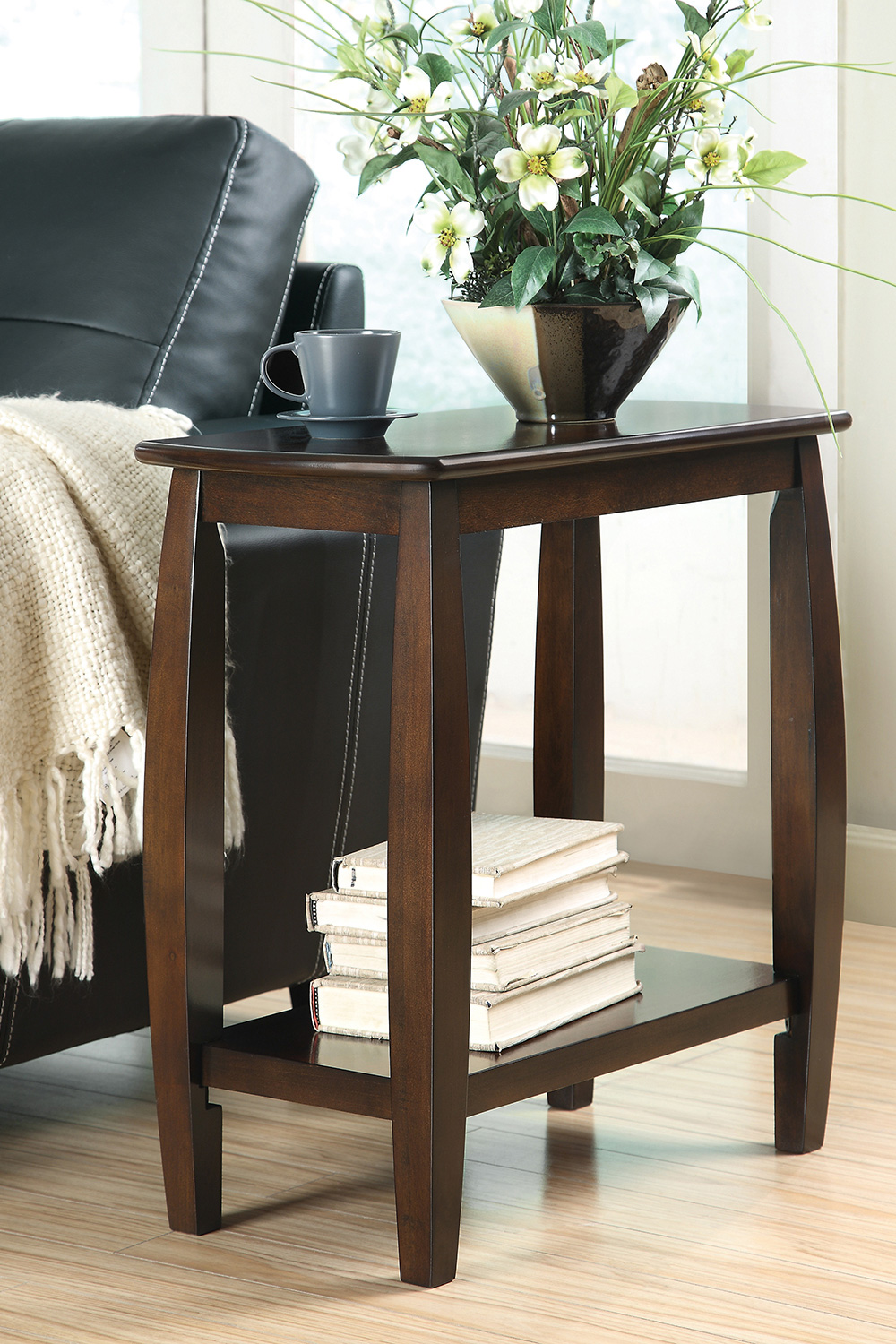 Coaster - 1-Shelf Chairside Table in Cappuccino