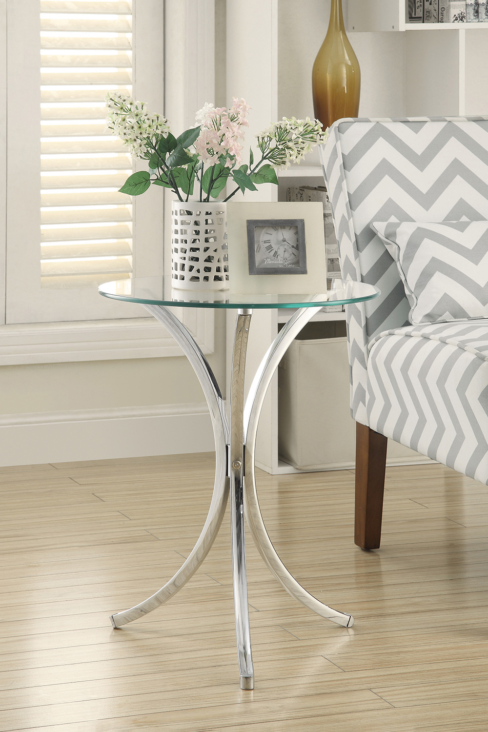 Coaster - Round Accent Table With Curved Legs in Chrome