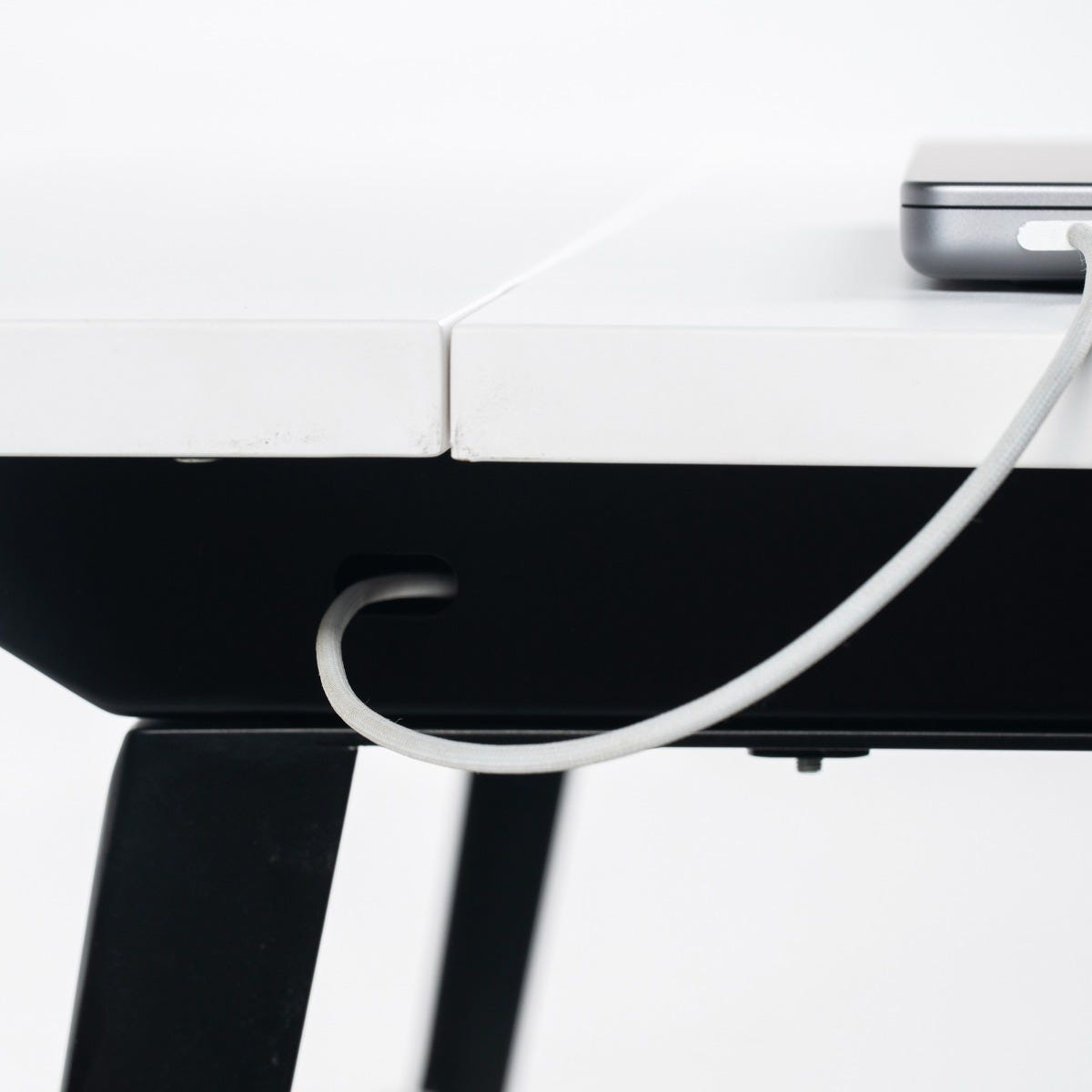 Driade Portable Atelier Desk - Black/White