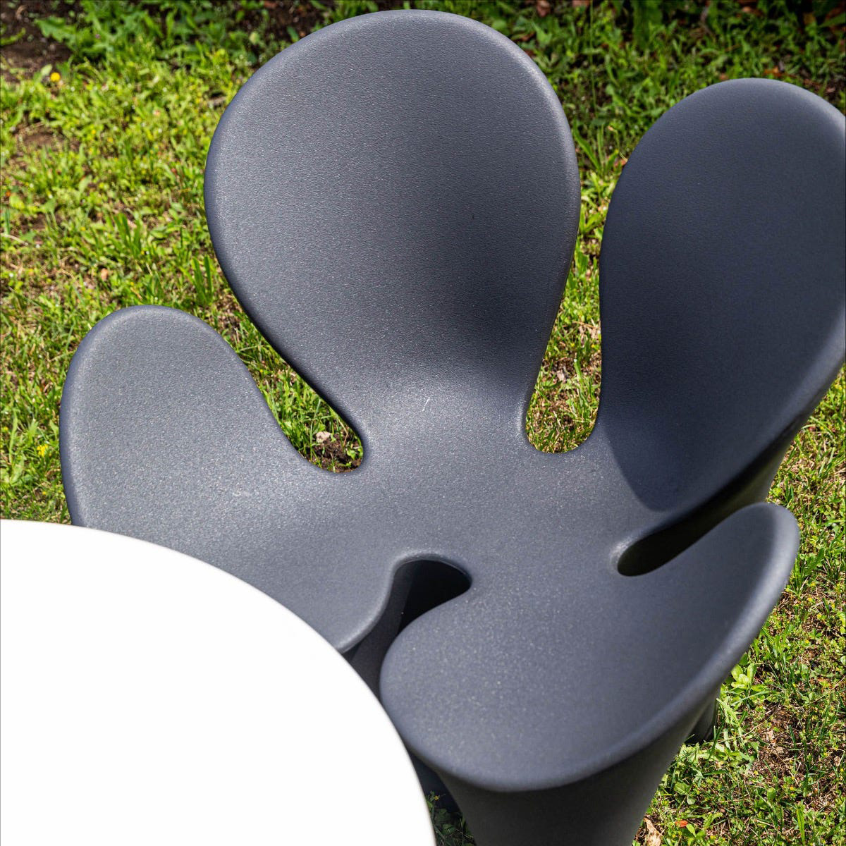 Driade™ Clover Solid Armchair - Anthracite