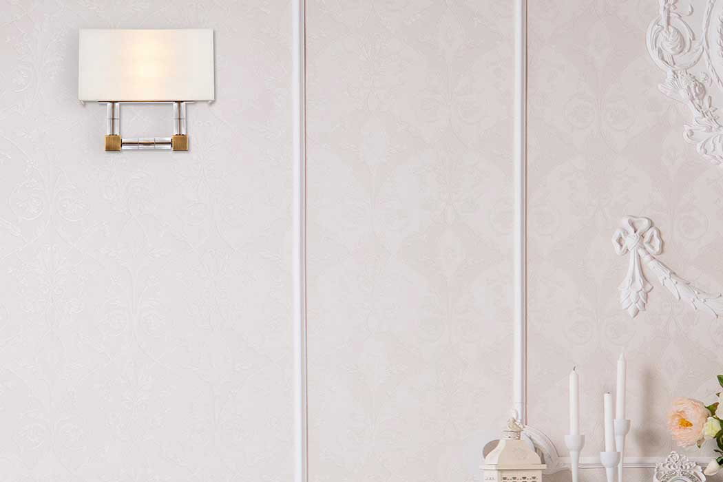 Elegant Urban Classic Crystal Collection Wall Sconce - Burnished Brass (1461W13BB)