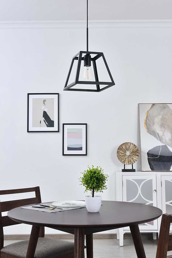 Elegant Resolute 5 Light Pendant - Black, L 10" (LD4061D10BK)