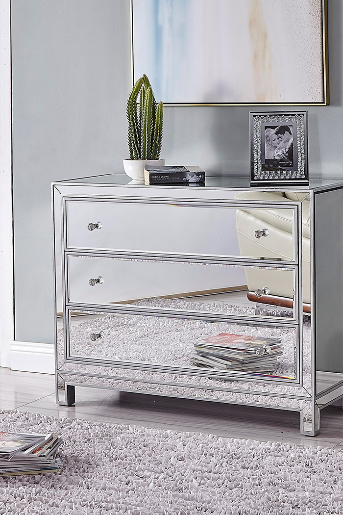 Elegant - 3 Drawers Chest